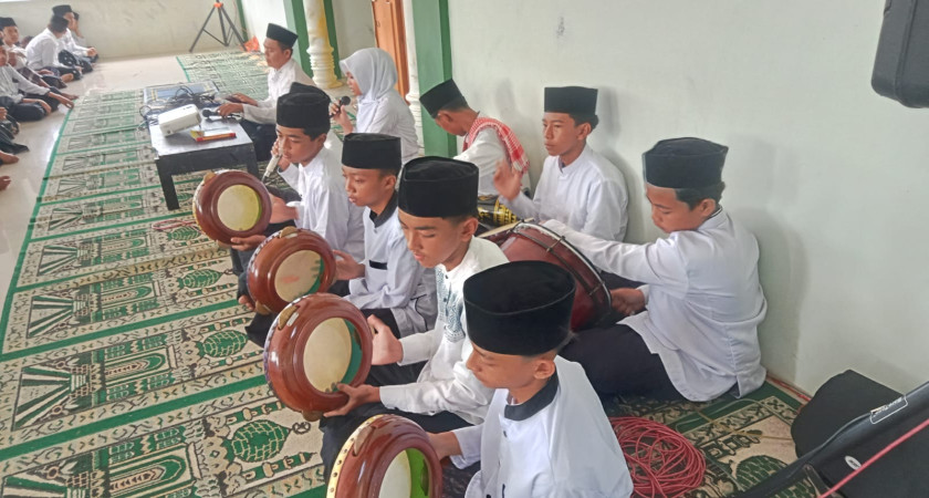 Shalawat Muda MTsN 5 Kulon Progo Presentasikan Semangat dalam Ibadah