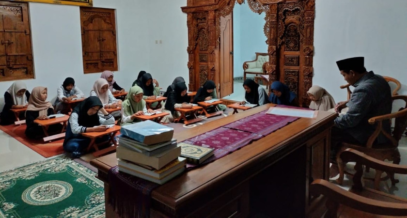 MTsN 5 Kulon Progo Lepas Kloter Pertama Program Nyantri  di Pondok Pesantren Da’watul Islamiyah
