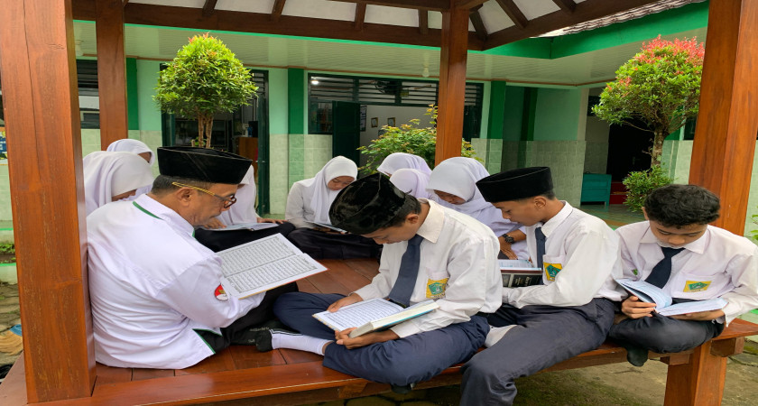 Semangat Religi Mengawali Ramadhan, MTsN 5 Kulon Progo Gelar Tadarus Bersama