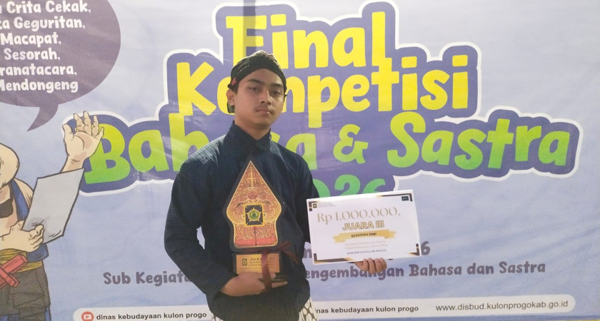 Taufiq Rafi' Rizqullah Raih Juara III Lomba Sesorah, Harumkan Nama MTs Negeri 5 Kulon Progo
