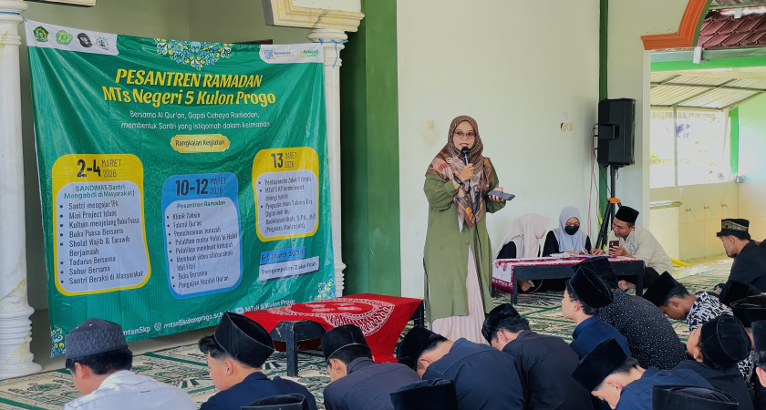 Al-Qur’an sebagai Kompas Pergaulan Remaja dalam Pesantren Ramadhan MTsN 5 Kulon Progo