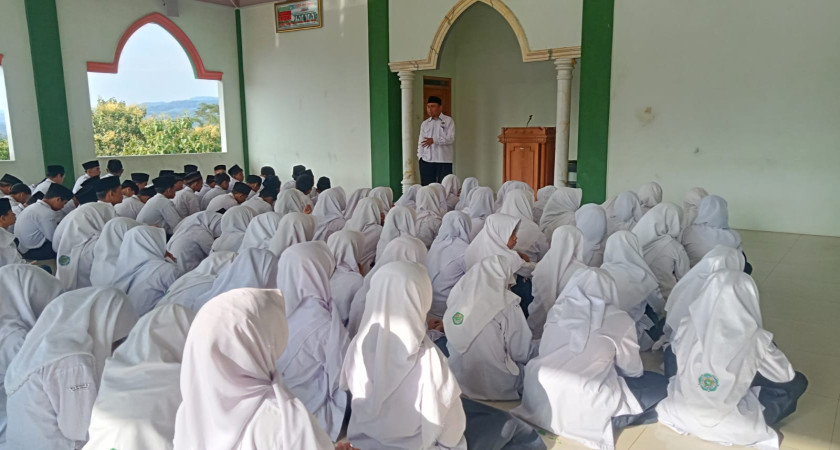 Tingkatkan Disiplin dan Bakat, MTsN 5 Kulon Progo Gelar Pembinaan Kesiswaan