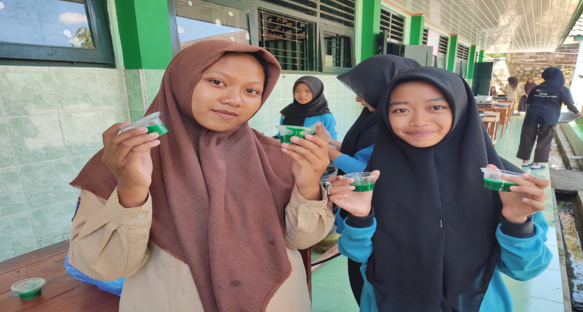 MTsN 5 Kulon Progo Gelar Pelatihan Olah Pegagan Menjadi Sabun Herbal, Siswa Antusias Ikuti Kegiatan