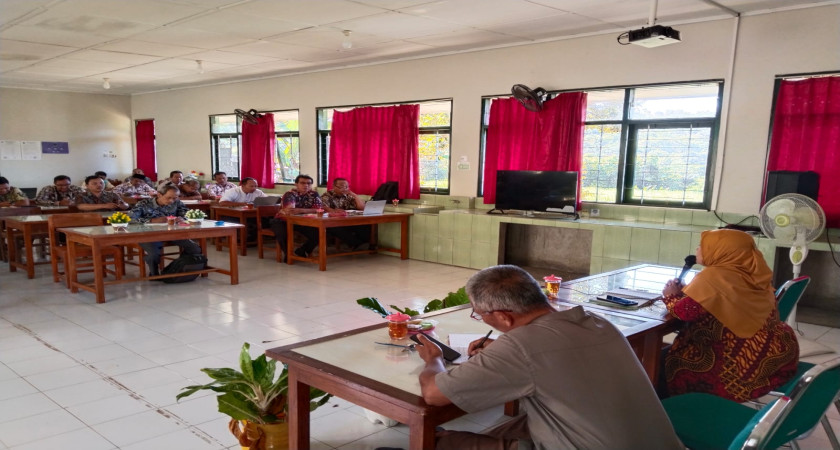 Awali Tahun 2026, MTsN 5 Kulon Progo Gelar Rapat Dinas Perdana dan Evaluasi Program