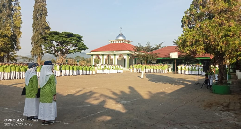 Pesan Anak DIY Warnai Upacara HAN 2025 di MTsN 5 Kulon Progo