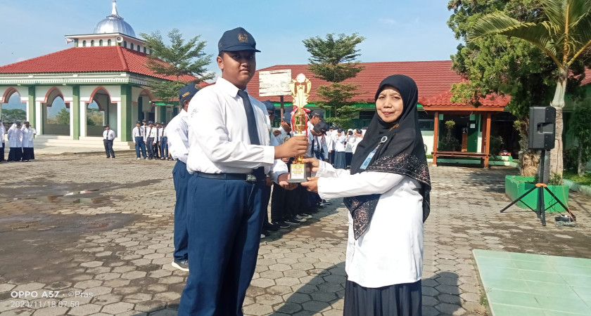 Abdul Rahman Sholeh Harumkan Nama MTsN 5 Kulon Progo di Mantigaku Fest 2024