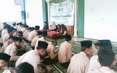 MTsN 5 Kulon Progo gelar Pesantren Ramadhan hari terakhir dengan Khidmatnya Muqoddaman Al-Quran