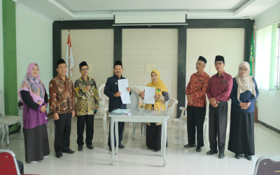 Cetak Siswa Religius Berkarakter Unggul, MTsN 5 Kulon Progo-KUA Samigaluh Teken MoU