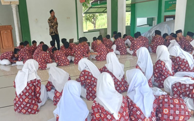 P5P2RA MTsN 5 Kulon Progo: Demokrasi adalah Praktik Sehari-Hari