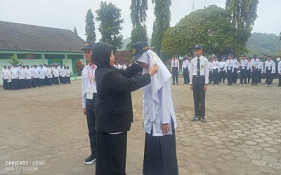 Awal Baru di MTsN 5 Kulon Progo: Kepala Madrasah Baru Pimpin Upacara dan Resmikan Pembukaan Matsama