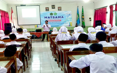 Siswa Baru MTsN 5 Kulon Progo Belajar Jurnalistik di Hari Pertama Matsama