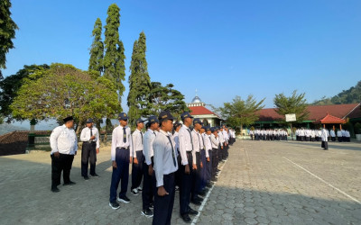MTsN 5 Kulon Progo Gelar Upacara Bendera dan Pembacaan Nasihat Gubernur DIY Peringatan Hari Anak Nasional 2026